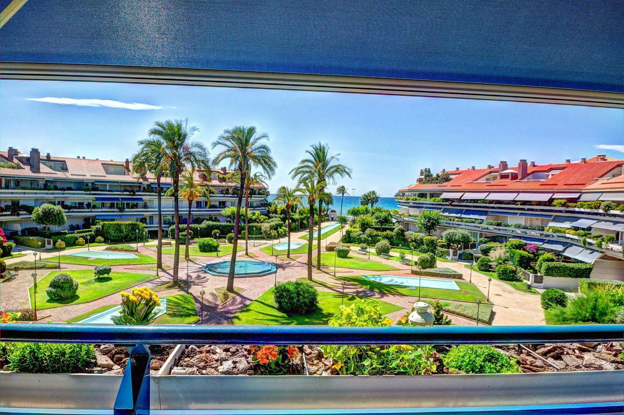 Duplex Park De Mar Apartamento Sitges Exterior foto