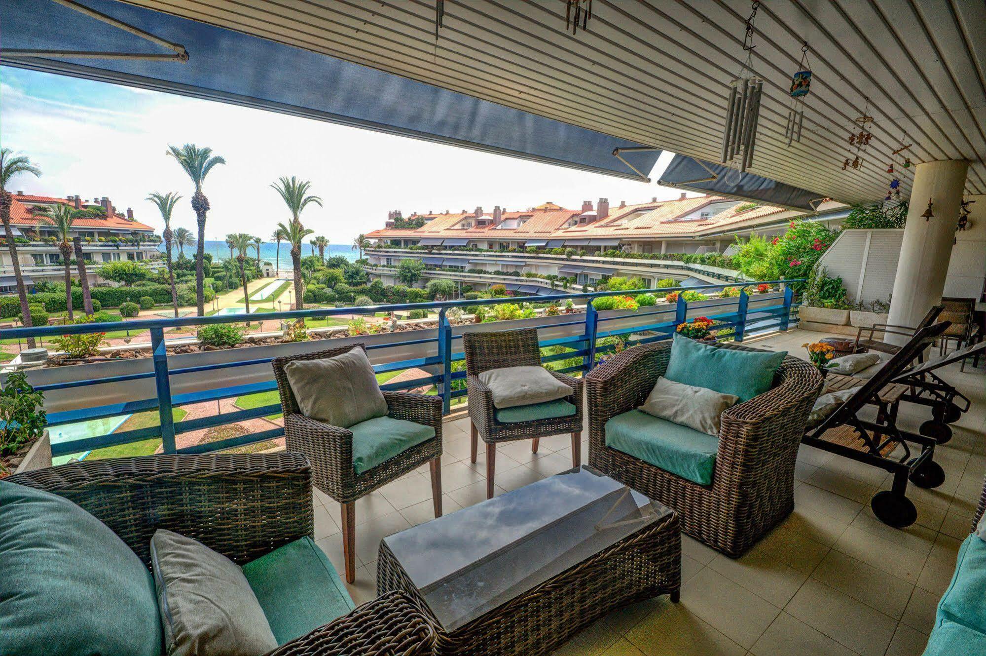 Duplex Park De Mar Apartamento Sitges Exterior foto